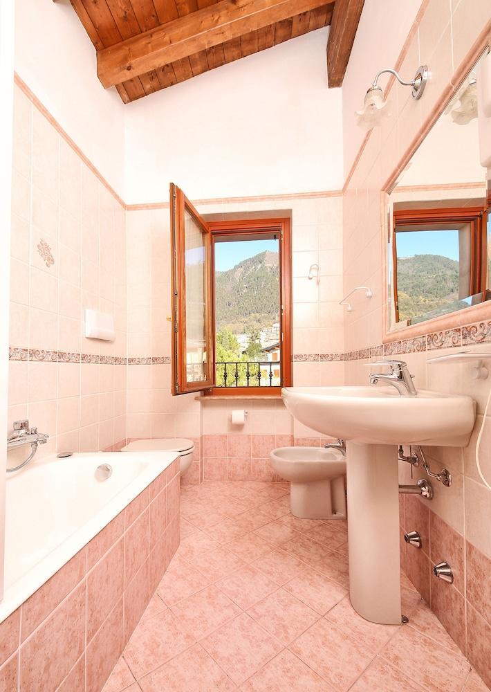 Residence Casa Gardola, Gtsgroup Tignale Esterno foto